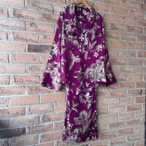 BANANA REPUBLIC | Burgundy animal print satin long sleeve wide leg pyjama set